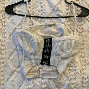 Medium sized crop top from Papaya